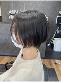 ショートボブ