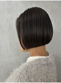 パツっとこなれボブ