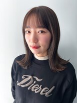 アクター(actor)&nbsp;切りっぱなし ミディアム くびれヘア【山崎　輝】