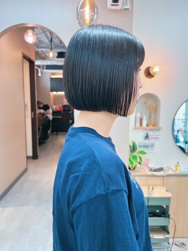 シビバイレボ(CIBI by revo) 地毛風カラー/ナチュラルレイヤーカット/ショートボブ[船橋]