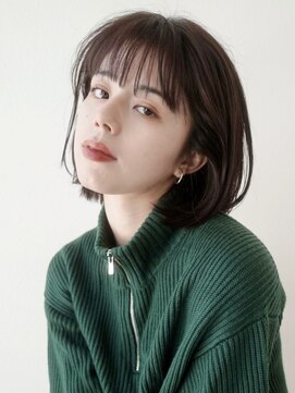 ガーランド (Garland) ◎ワイドバングが大人可愛い♪ぱつっと耳かけ似合わせ小顔ボブ