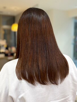 ユーシャンボール(U-CHAMBORD) 【髪質改善】シルク髪【寝屋川/髪質改善/白髪ぼかし】