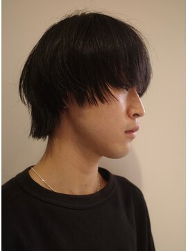 ブルートマト(BLUE TOMATO) マッシュセンターパートウルフスパイキーショートメンズボブ