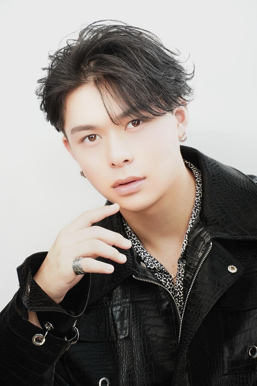 フェザーショートガウン 韓国マッシュニュアンスパーマフェザーショート_ba540371 | ALBUM HAIR