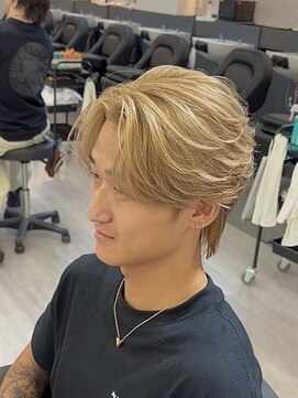 ビカムメンズヘアー 栄店(become men's hair) ミルクティベージュセンターパート栄