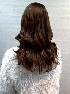 ノッポサン(Noppo3) 暗髪グレージュカラー セミロング ゆる巻き 艶髪カラー