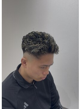 ルーストデラックス 京都河原町三条(ROOST dx) MEN’S HAIR/波巻ツイストスパイラル/フェザーパーマ/京都河原町