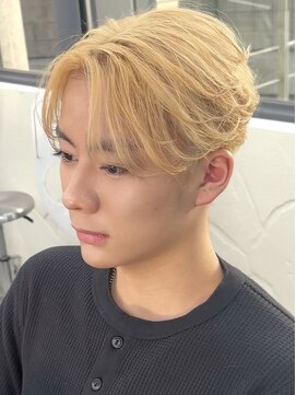 アウラ(AURA) ミルクティーベージュ/ケアブリーチ/フェザーショート/盛岡