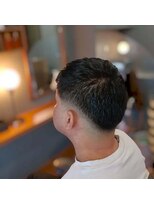 バーバーグリッチ(BARBER GLITCH) ローフェード×クロップ