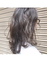 ムジーク(Musiiik)&nbsp;柔らかさのあるチャコールカラー