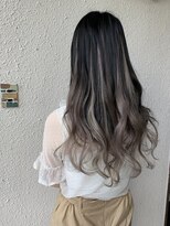 ディー エメ(D-aimer-)&nbsp;３色グレーで仕上げたグラデーション　【カラー・エクステ】