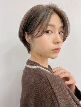 ネオリーブ クーロ(Neolive curro) 立体感のある3Dハイライトショートボブ♪