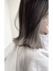 【Cuem春日】インナーカラーホワイトベージュ 暗髪 ミディアム