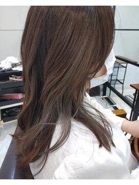 ウィズ リル ホワイト(wiz lil white) wiz lil ヘアスタイル