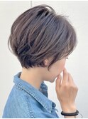 くびレイヤー/前下がりショート/グレージュカラー30代40代50代