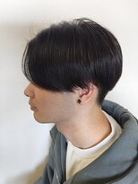 ヒュイル バイ ニアウ(Hwyl by Niau) メンズマッシュセンターパートスパイラルパーマニュアンスパーマ