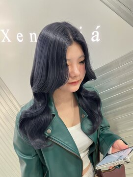 ジーナリア(Xena ria) 《衣織》ブルーラベンダー/センター分け/レイヤー