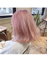 グッドネイバーズ 流山おおたかの森店(GOOD NEIGHBORS)&nbsp;ペールピンクカラー　外ハネボブレイヤー