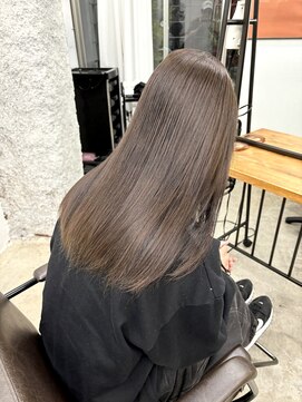 イースエモーション(ease et motion) 【天神.大名.今泉】赤み消し柔らかベージュ