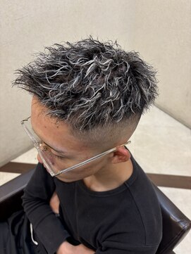 レム 長野(REM) ホワイトメッシュ× ツイストパーマ