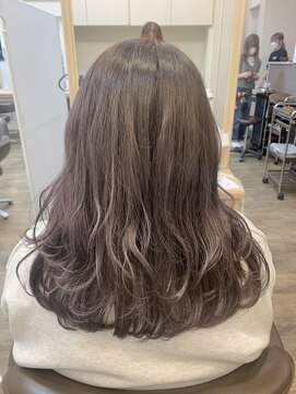 アルターリール(aL ter Rire) くびれヘア/アプリコットオレンジ/ハイライトカラー/福原遼華