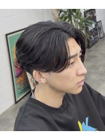 ザ クロー(THE CROW)&nbsp;センターパート曲がる縮毛矯正フェザーパーマニュアンスパーマ