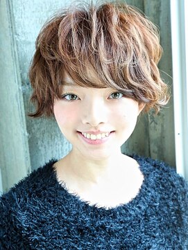 ヘアメイク フレンシア(hair make flencia) ひし形ショートとハイライト
