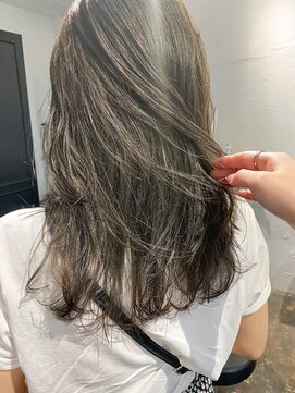 ヴェルダ 池袋店(verda) モノトーンオリーブ