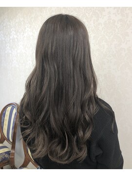 ビューティーサロン コマ(koma) ハイライトで作る☆秋色大人ダークグレージュ