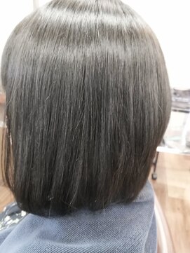 ヘアアンドスパ アイリス hair&spa Iris 【南鳩ヶ谷1分☆30代からの本格サロン】前下がりワンレングス