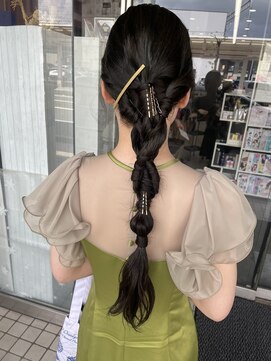 アメジスト(amethyst) 結婚式・二次会☆変形ローポニーテール/ロング/フィッシュボーン