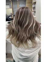 ジゼル(gisele) (小山)バレイヤージュ