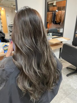 ラフ 難波店(LAFF) #ショコラアッシュ#ヘルシースタイル#ふんわりカール