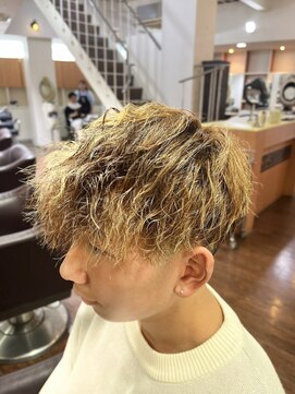 スリーク 吹田店(Sleek) マッシュ×ハイトーン金メッシュが人気◎