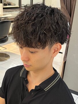 アイズ 海老名(AIZU) ツイストスパイラルパーマ メンズパーマ メンズカット 眉毛