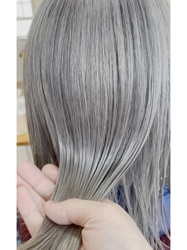 テラス(Terasu) 函館/ブリーチ/シルバーベージュ/大人可愛い