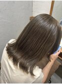 グレージュブラウン