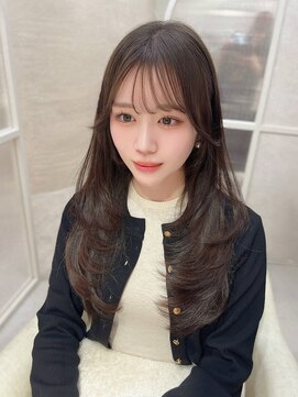 クム(kumu) レイヤーカット/ くびれ巻き/顔周りカット/栄/名古屋/シースルー