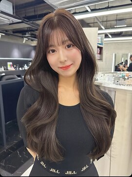 シイム(CYM) ロングレイヤー/くびれ/顔まわりカット