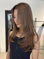 アーバン(URBAN.)&nbsp;柔らかく動くナチュラルハイレイヤーカット RYOKA