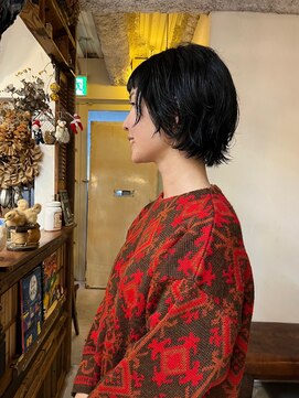 シーズ 栄(sea's) ショート×レイヤー×パーマ