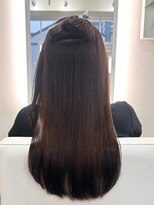 ソレア(solea)&nbsp;思わず触れたくなる、艶めく美髪へ。