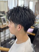 トゥーミー(to mee) 【メンズ】束感抜群!ツーブロアップバングショート【小松】