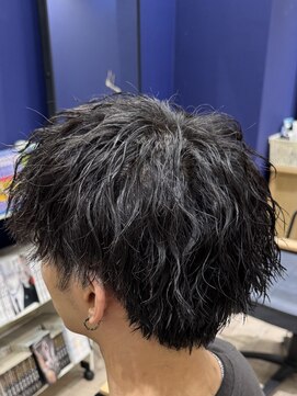 ハッシュタグネイビー 仙台駅前店(＃NAVY) シャドウパーマ/仙台駅前/フェザーパーマ/スパイキーショート