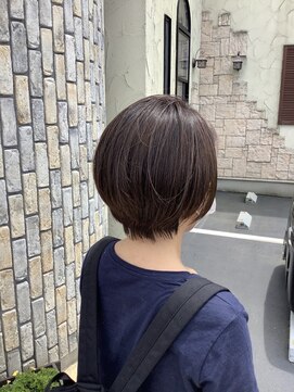 ヘアーメイク フェヌア(Hair Make fenua) 丸みショート