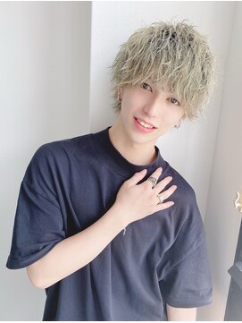アンダーバーホワイト 天神店(_WHITE) ショートウルフ