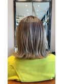 crenierで作るデザインカラーのパッツンボブ