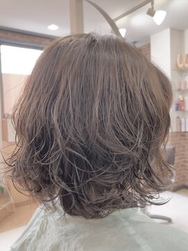 カットハウス はさみの部屋 ショートボブ/レイヤー/前下がり/ゆるふわ/外ハネ/メープルラテ