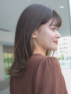 ガーデンヨコハマエスト(GARDEN YOKOHAMA est) ミディアムレイヤー エアリーロング 丸型 卵型 美髪