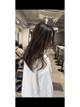 アポロ 横浜駅店(apollo) ハイライトバレイヤージュダブルカラーミルクティーベージュ